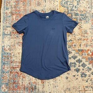 Roots sky blue short-sleeved athletic t-shirt